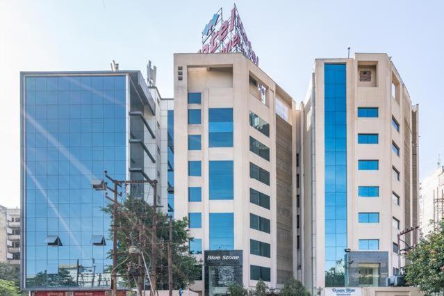 Hotel Bluestone Ghaziabad Dış mekan fotoğraf